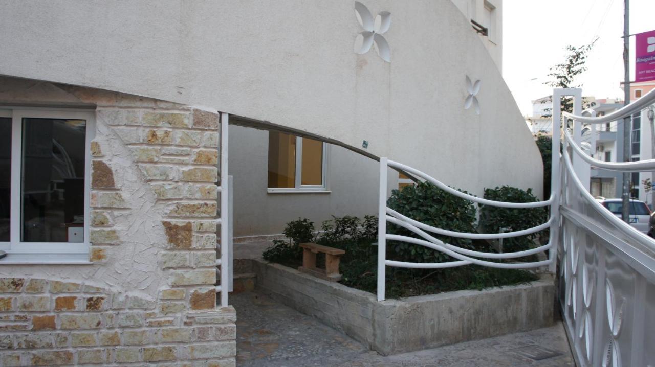 Bay, Bougainville Bay Apartment Sarande